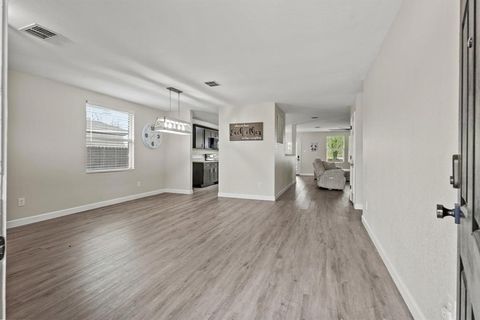 Photo of 317 Briar Oaks Drive, Royse City, TX 75189 (MLS # 21112562)