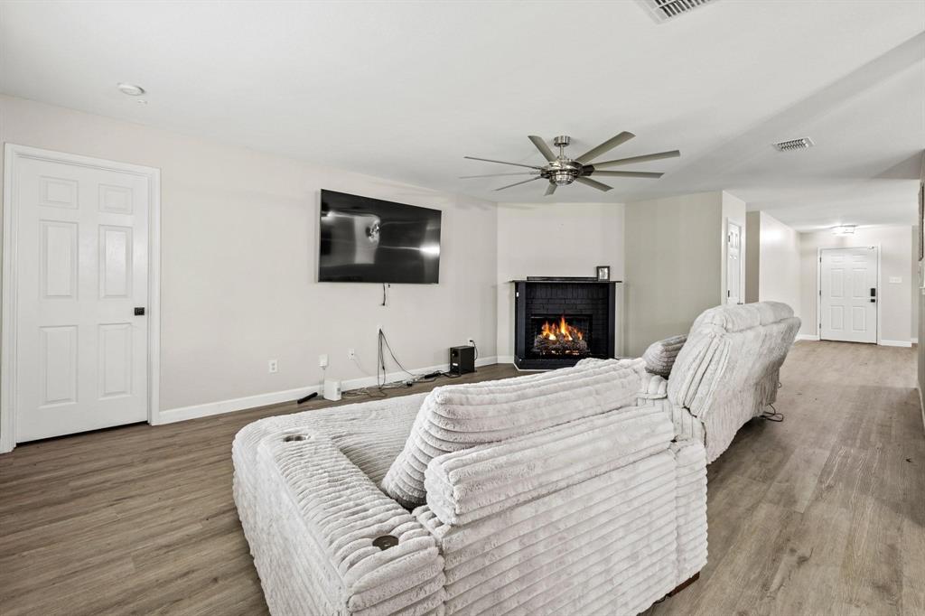 317 Briar Oaks Drive