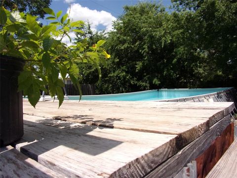 A home in San Saba