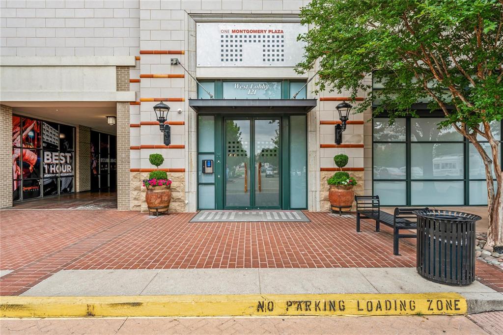 One Montgomery Plaza - Residential