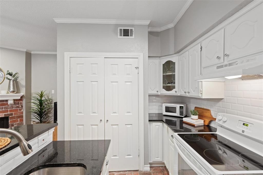 Bois Du Lac Condo - Residential
