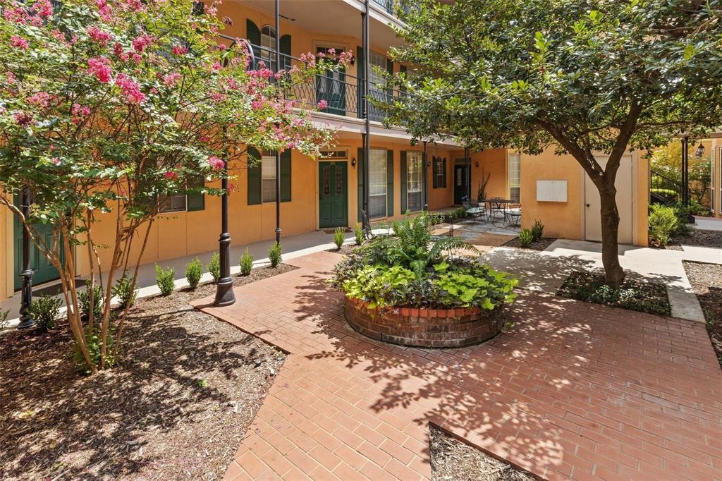 6318 Richmond Avenue 4102