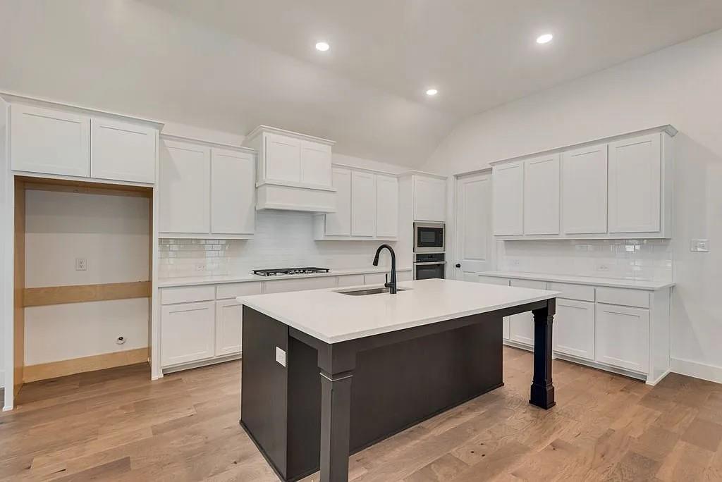 Edgewater Ph 1 - Residential Lease