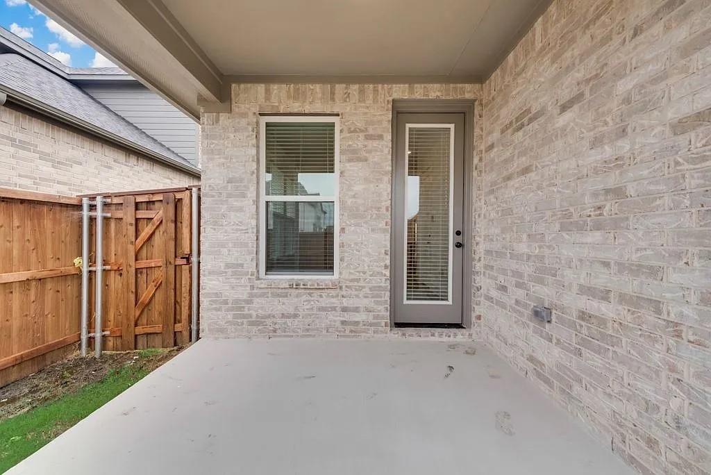 Edgewater Ph 1 - Residential Lease