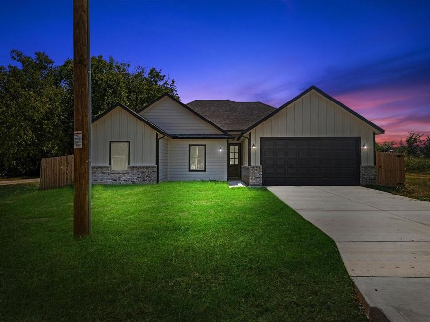 Brand new construction located in the gated Canyon Creek community with private access to Lake Granbury. This home offers an open-concept design with 3 spacious bedrooms, 2 luxury bathrooms, and soaring ceilings that create a bright and welcoming atmosphere. The chef’s kitchen features quartz countertops, stainless steel appliances, and custom cabinetry.

Canyon Creek provides peace of mind with a manned security checkpoint at the entrance and an abundance of amenities, including two community pools, a clubhouse, playgrounds, a small beach area, basketball, tennis, and pickleball courts, plus a fishing pier. Residents also enjoy close proximity to local dining, shopping, entertainment, and the marina.
 
Don’t miss your opportunity to own a brand new home in this sought-after lakeside community. Schedule your showing today!