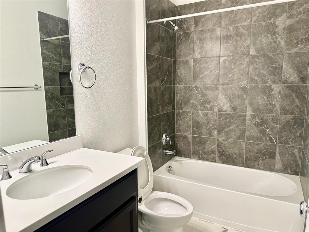 Light Farms - Select Collection - Residential Lease