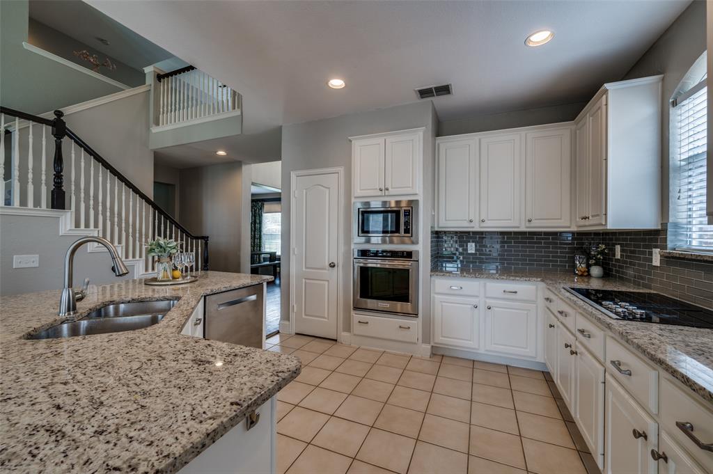 Wellington At Preston Meadows Ph III - Residential Lease