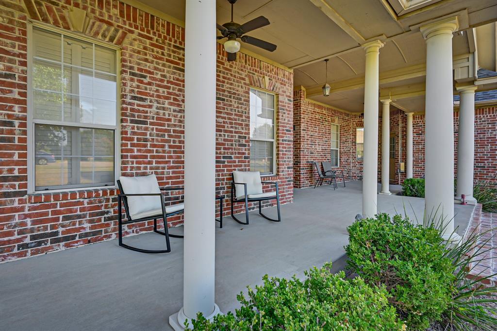 811 Mallard Pointe Drive