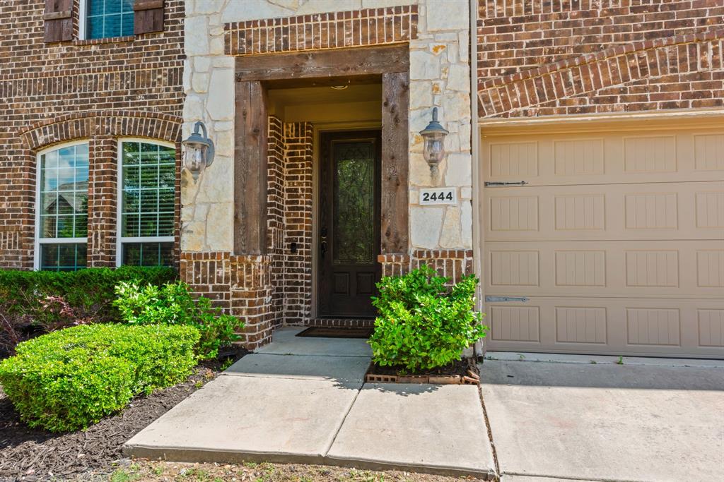 2444 Kingsgate Drive