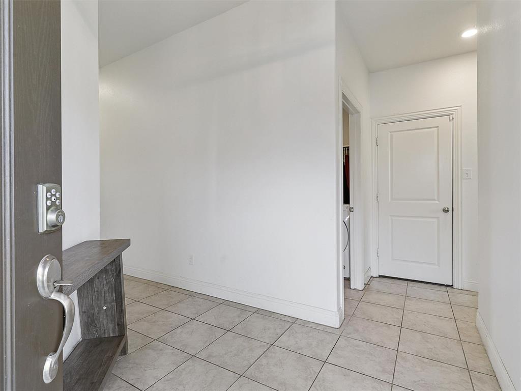 1520 Summit View Lane