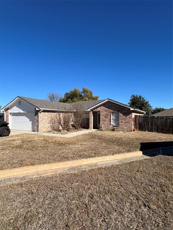 209 E Hall Court