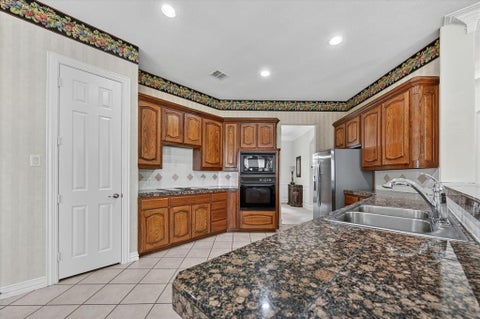 Tiny photo for 4409 Argyle Lane, Denton, TX 76226 (MLS # 21339956)