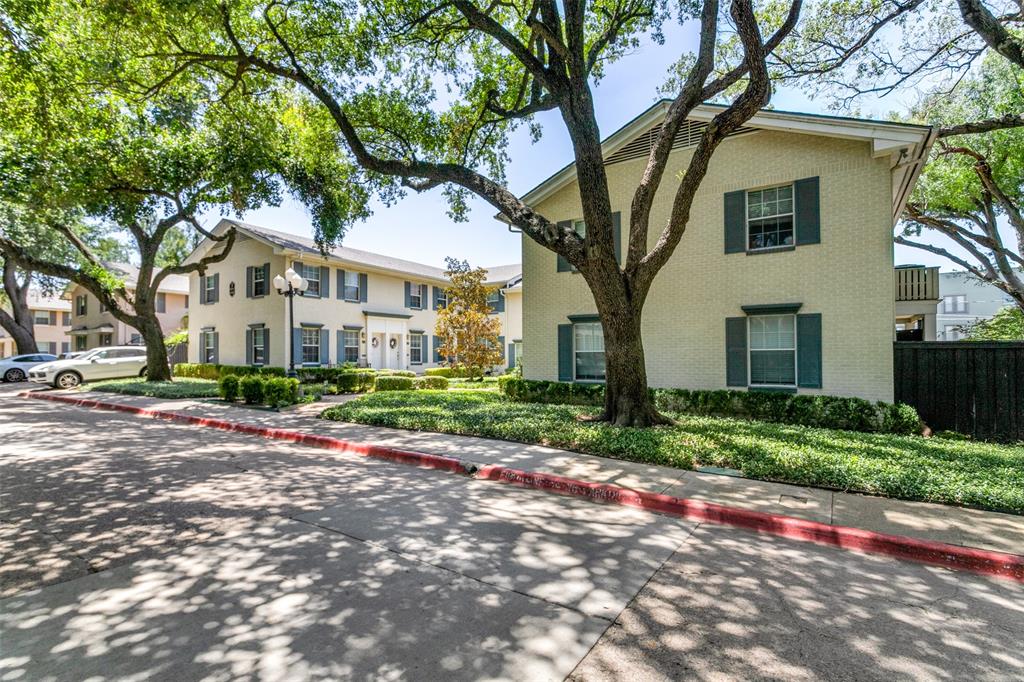 Montebella Condos - Residential