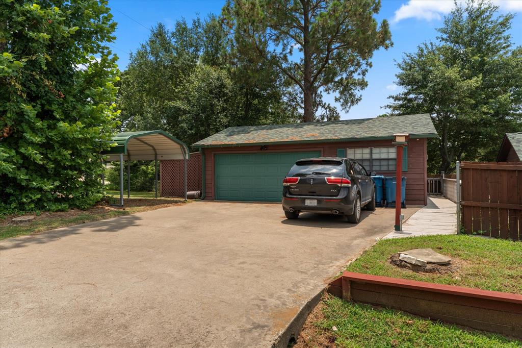 424 Lagoon Drive