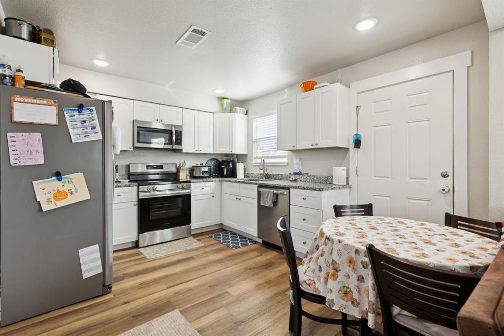 R & R Little Estates - Residential