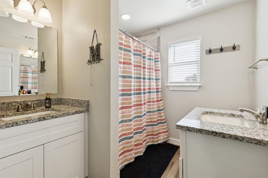 R & R Little Estates - Residential