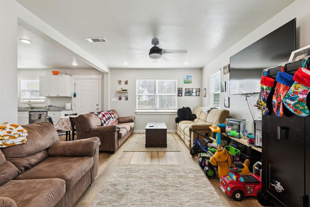 R & R Little Estates - Residential