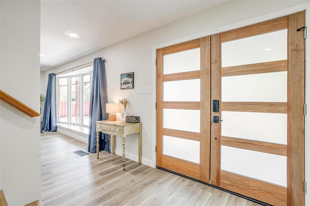 622 N Crockett Street