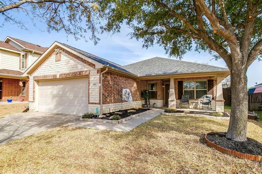 Assume a 3% interest rate and save hundreds every month! This is a rare, move-in ready opportunity you don't want to miss.
This beautifully updated 3-bedroom, 2-bathroom split-bedroom home is nestled in a sought-after lakeside community, just steps from Mountain Creek Lake. Freshly painted throughout with new interior paint, and featuring a spa-inspired updated shower in the primary suite this home is truly turnkey and ready for its next owner.
The highly functional split floor plan offers privacy and flexibility, with a bright breakfast nook, a large formal dining room that doubles perfectly as a home office, and a spacious backyard ideal for entertaining or relaxing. Step out to the covered porch, a peaceful retreat that's perfect for morning coffee or a quiet evening in a welcoming, established neighborhood near the lake.
Located in a waterfront community with direct access to scenic bike trails, jogging paths, and a park with playground, the lifestyle here is unmatched. You're just 20 minutes from DFW Airport and Dallas, and 25 minutes from Fort Worth.
The major updates are already done: new roof (April 2024), new TRANE HVAC System (2023), new interior paint (2025), updated primary shower (2025), new Stove and Dishwasher (2025). This is a well-maintained, move-in ready home with documented improvements.
Homes with assumable loans at 3% don't stay on the market. Schedule your showing today.