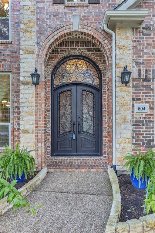 604 Pilot Point Drive