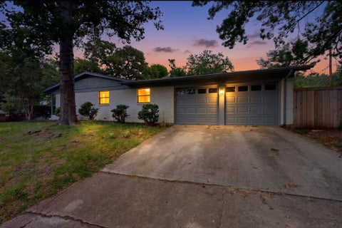 Photo of 341 Arcadia Street, Hurst, TX 76053 (MLS # 21394351)