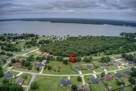 Photo of 10605 Lago Vista, Quinlan, TX 75474 (MLS # 21276122)