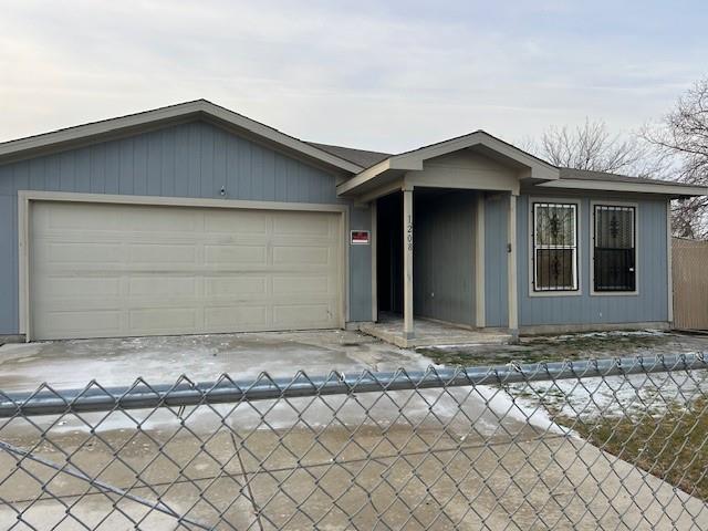 1208 E Daggett Avenue