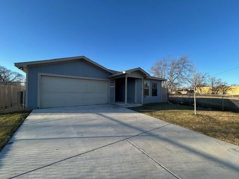 1208 E Daggett Avenue Fort Worth TX 76104