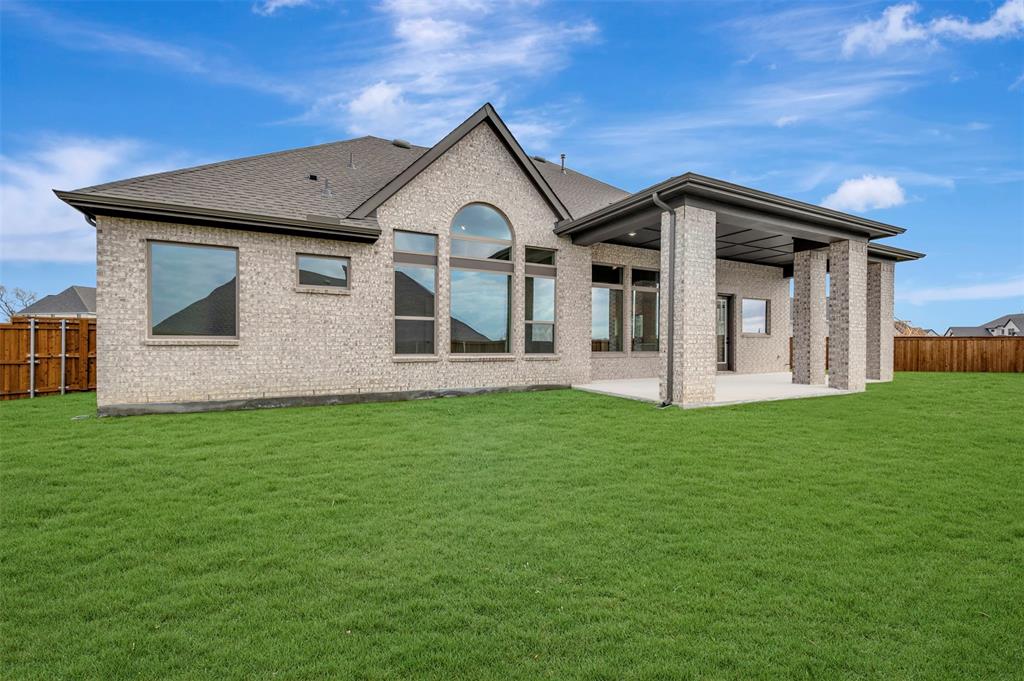 1103 Vista Way