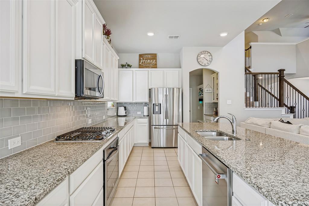 PRESTWYCK - Residential