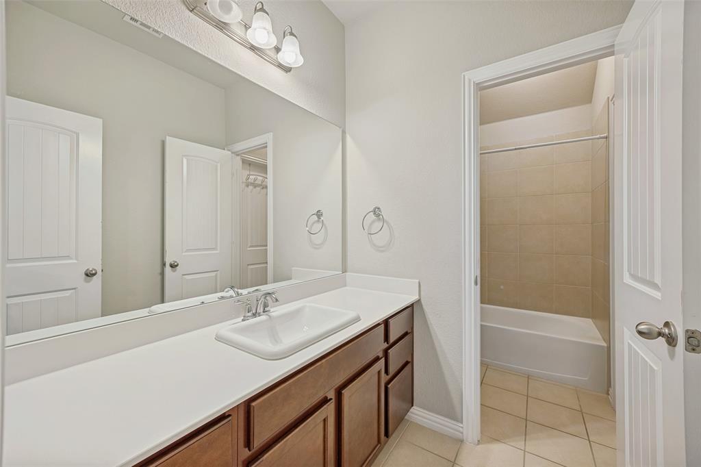 PRESTWYCK - Residential