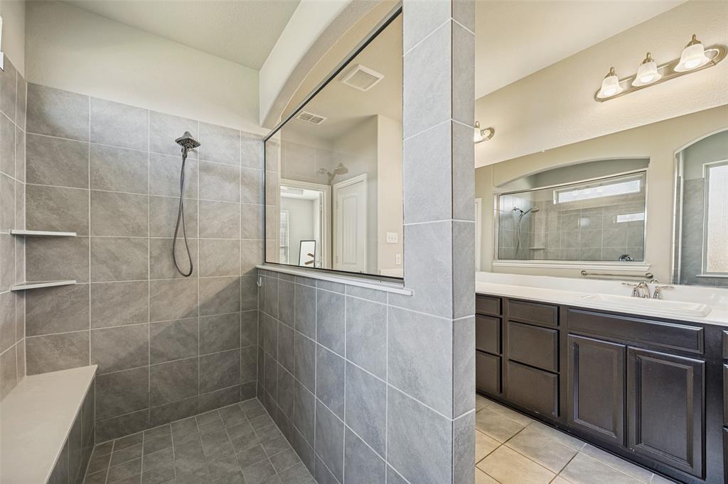 PRESTWYCK - Residential