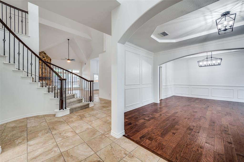 1329 Bateman Lane