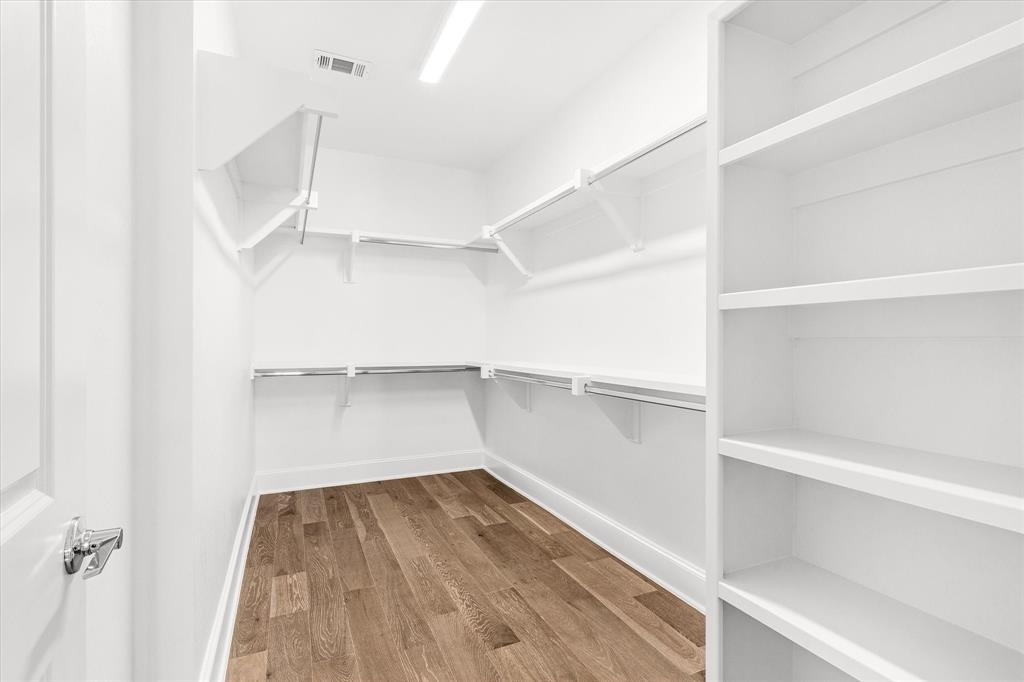 Addison Grove - Residential