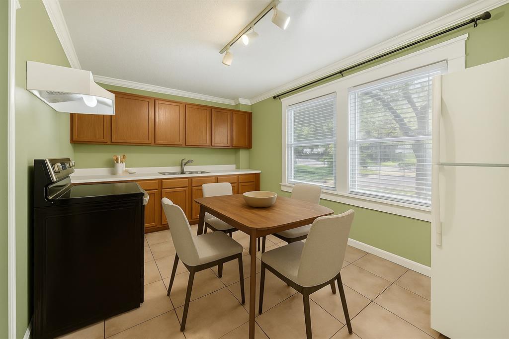 Russell Realty Co - Residential Income