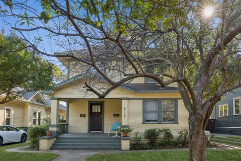 210 S Rosemont Avenue Dallas TX 75208
