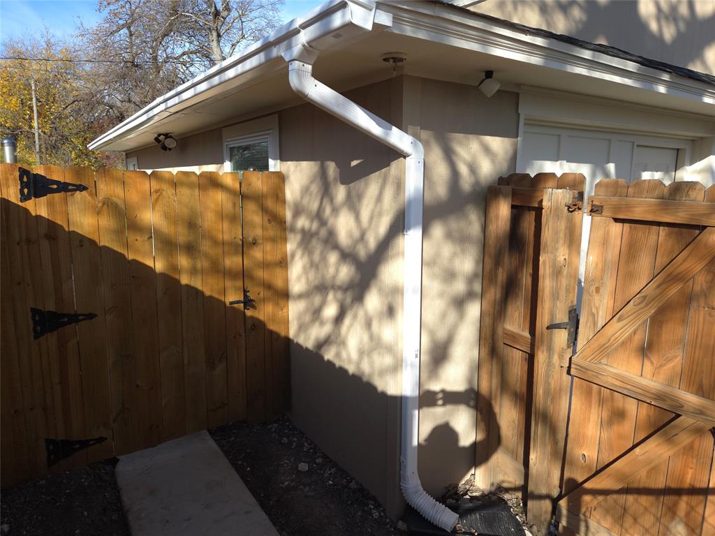 Highland Oaks 02 01 Inst - Residential Lease