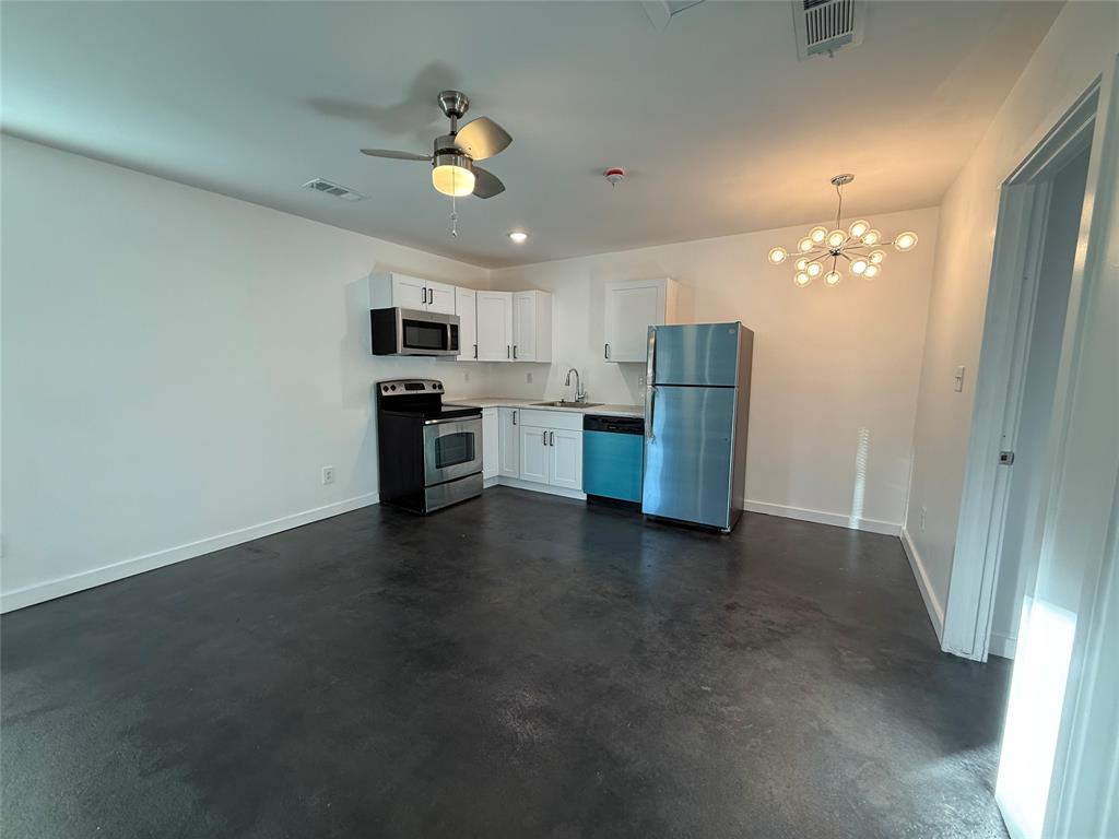 Highland Oaks 02 01 Inst - Residential Lease