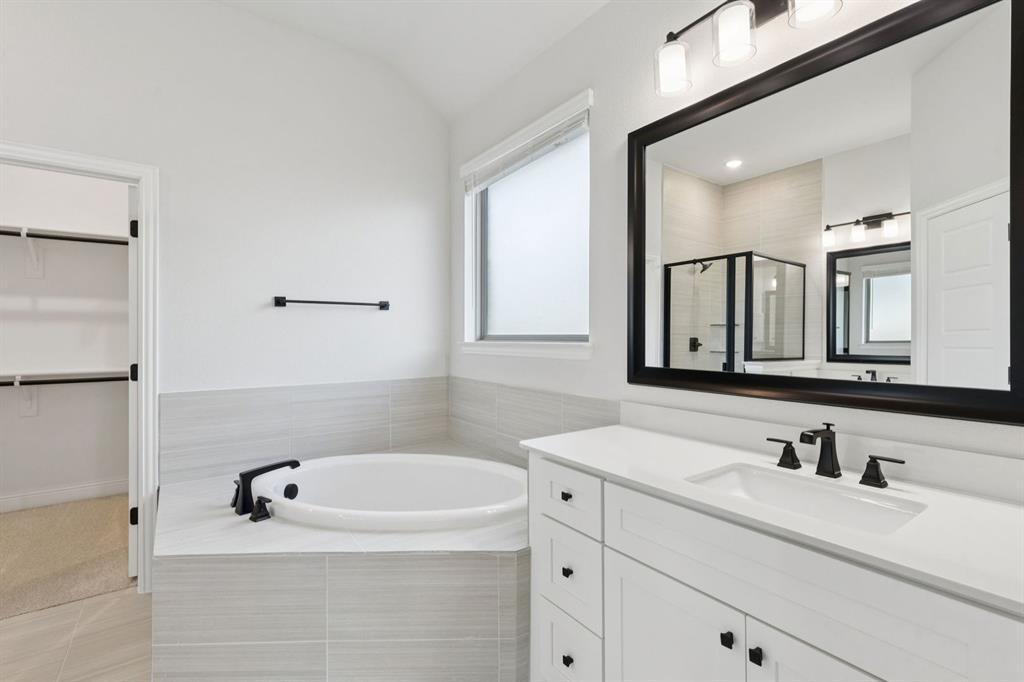 Oaks of North Grove - Residential