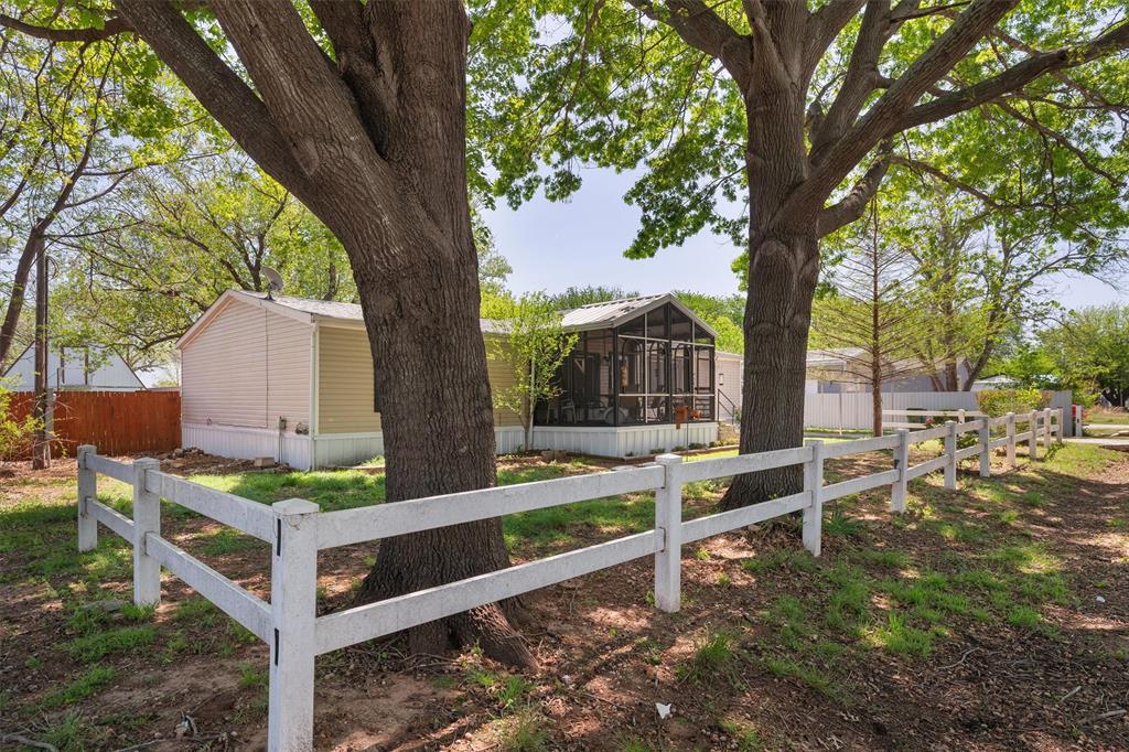 5425 Lake View Drive