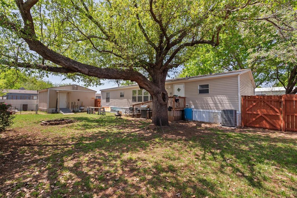 5425 Lake View Drive