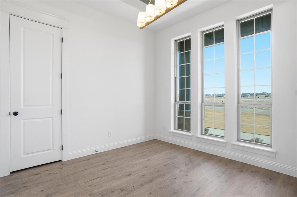 6921 Eagle Creek Drive