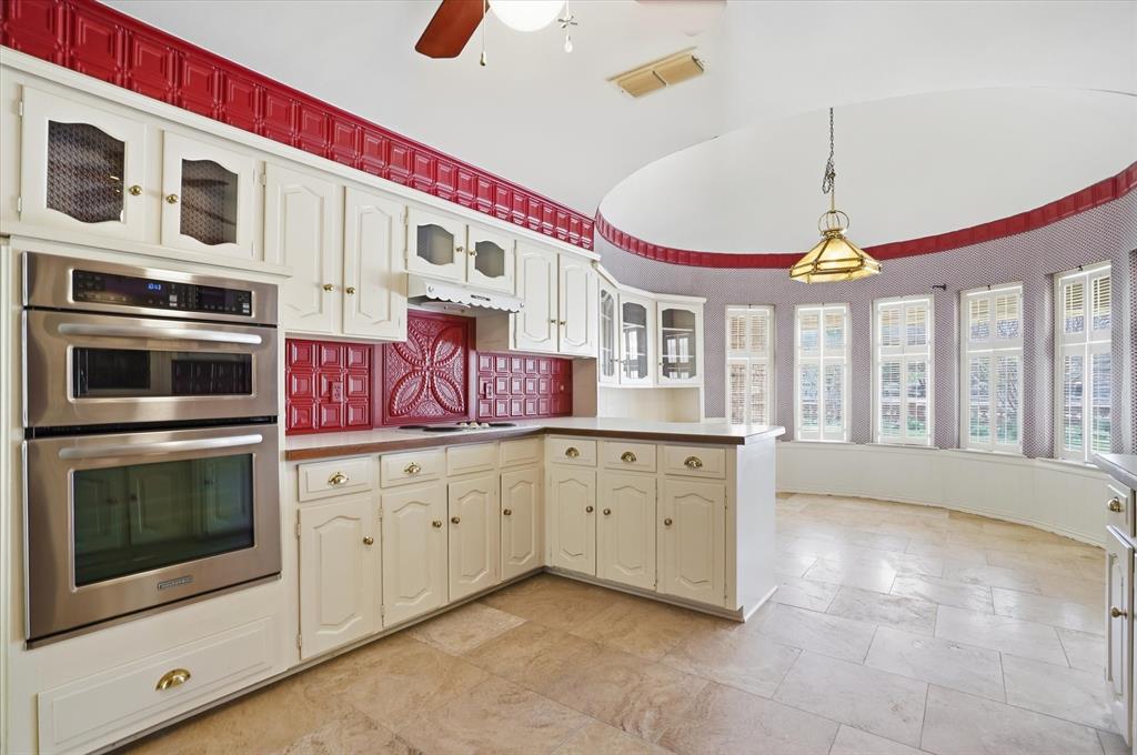 Ridglea Country Club Estate - Residential