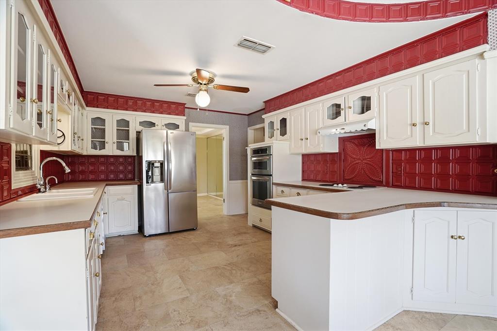 Ridglea Country Club Estate - Residential