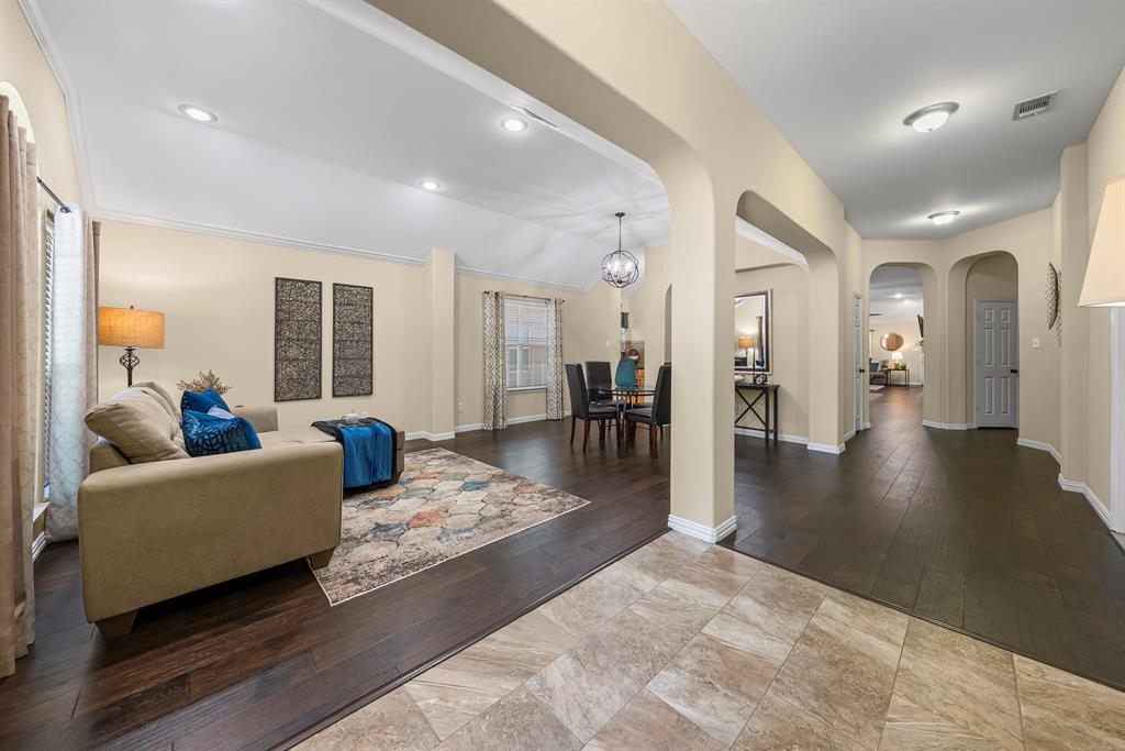4353 Mountain Crest Drive