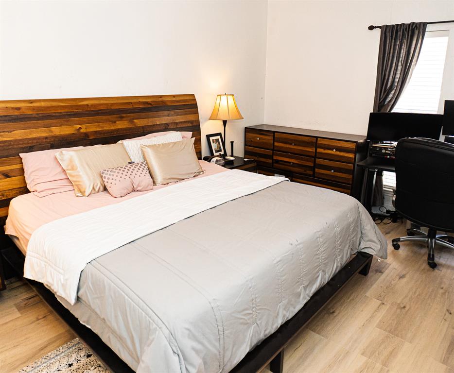 Keller Spgs Condos - Residential