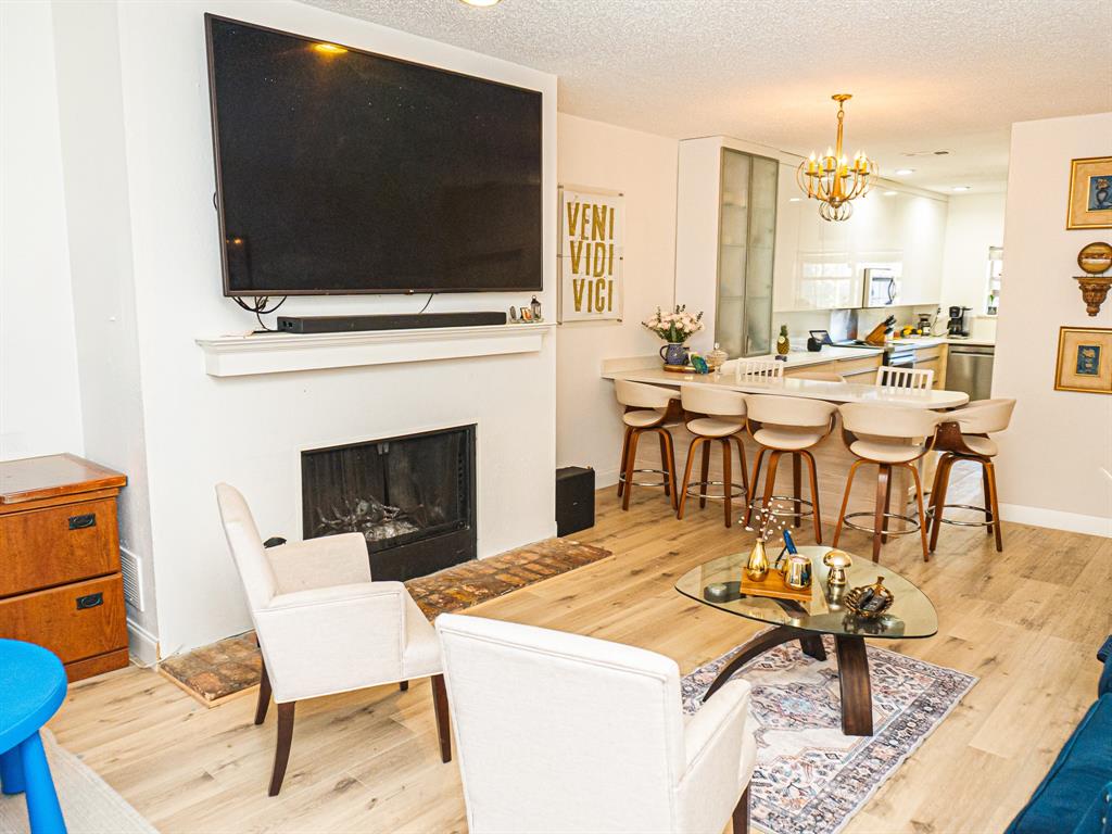 Keller Spgs Condos - Residential