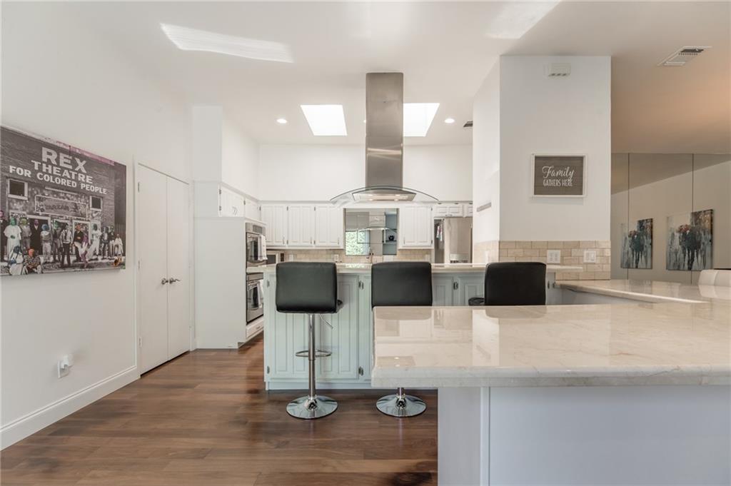 Trafalgar Square Ph 01 - Residential