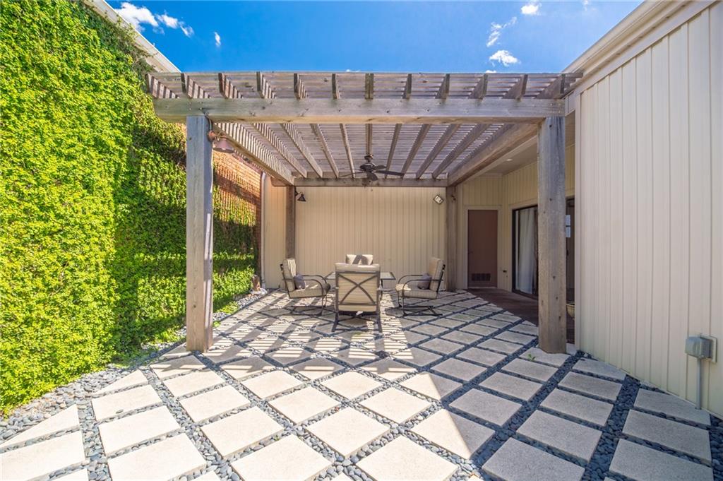 Trafalgar Square Ph 01 - Residential