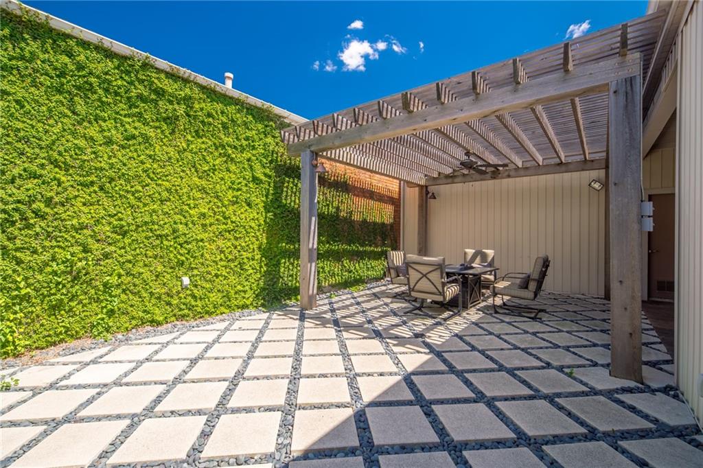 Trafalgar Square Ph 01 - Residential